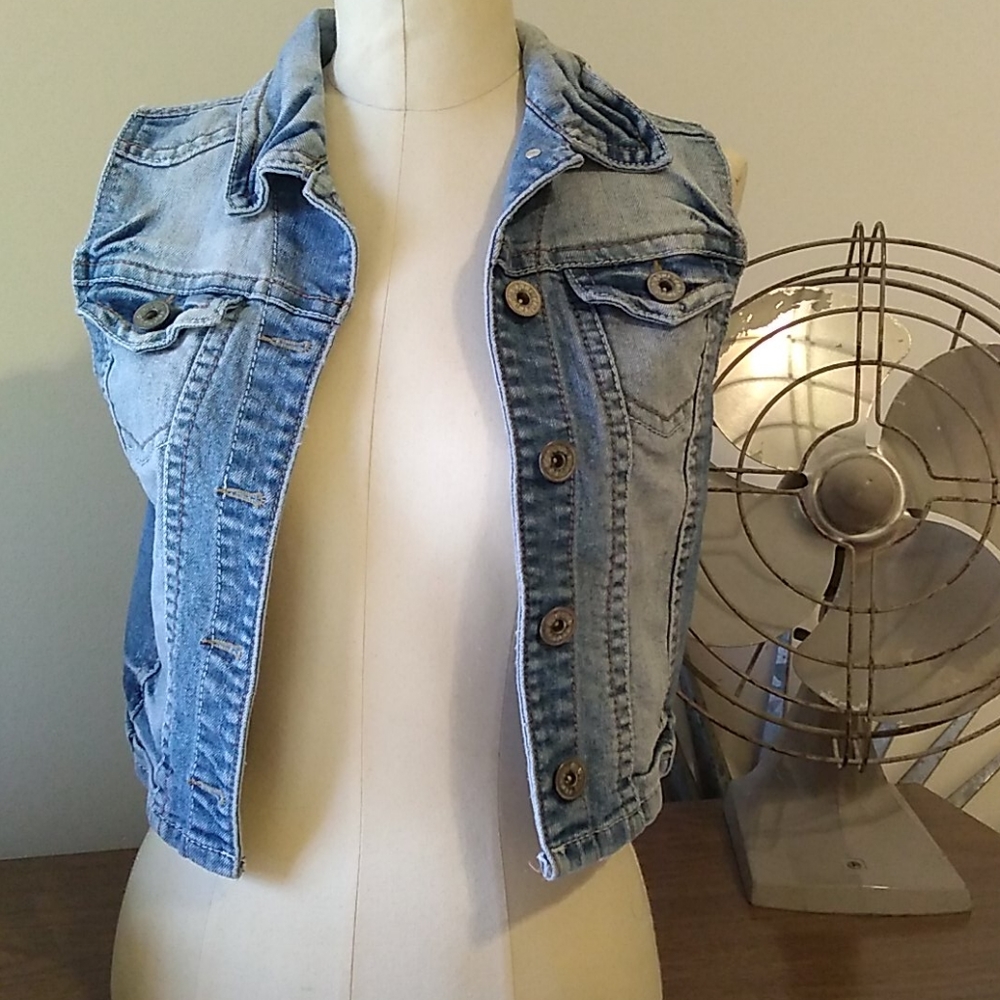 Wallflower cropped denim vest
